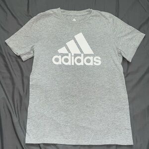 Boys youth Medium Adidas tee shirt